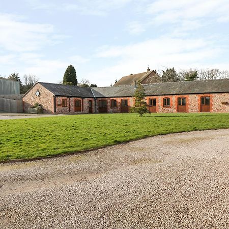 The Old Sheep Shed Villa Alberbury Bagian luar foto